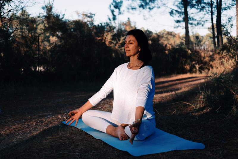 Coach de Yoga à Bordeaux, Maud Sapene